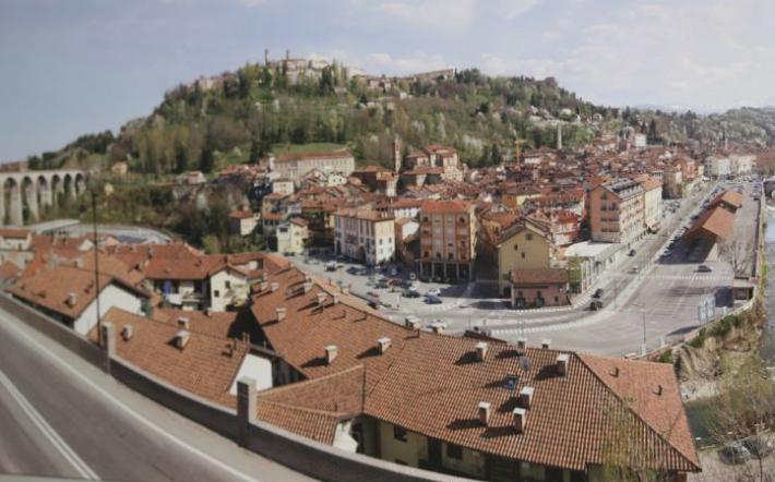 A Mondovì 800 mila euro dai finanziamenti del Pnrr del governo. Carboni (Lavori Pubblici del Comune): «Interverremo su scuole e strade delle frazioni». Via San Giovanni dei Govoni, via Tortora, scuole