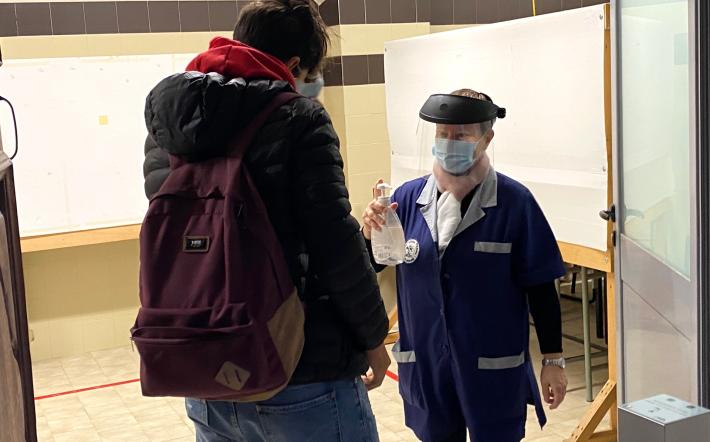 Covid e scuola, torna la Dad anche con un solo studente positivo. Le nuove regole