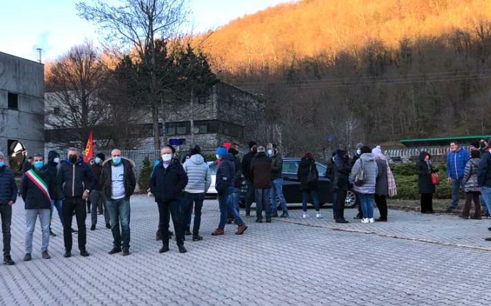 Nucetto: inizia lo sciopero all'Alpitel