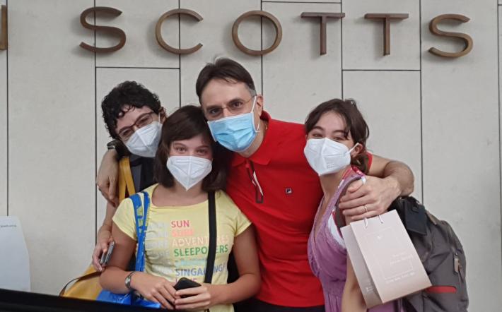 «Il Covid non mi ferma»: la vita “in giro per il mondo” della vicese Laura Omero