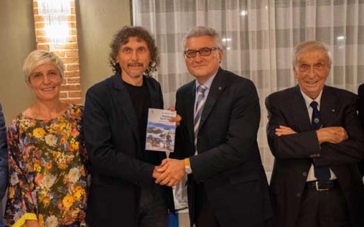 Addio a Lorenzo Tealdi, mondo del ciclismo in lutto. Aveva portato Giro d’Italia e Tour de France nella “Granda”
