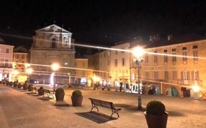 “Luci a Piazza”: dopo i temi natalizi, si proietta “Mondovì in love” dedicato a San Valentino