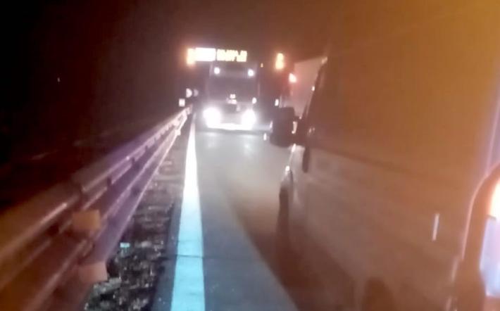 A6 Torino Savona: camion contromano, intervento della polizia stradale