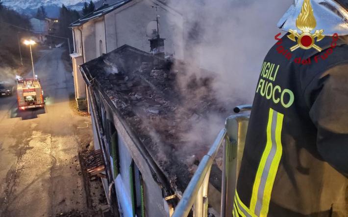 Pamparato: incendio camino a Pamparato
