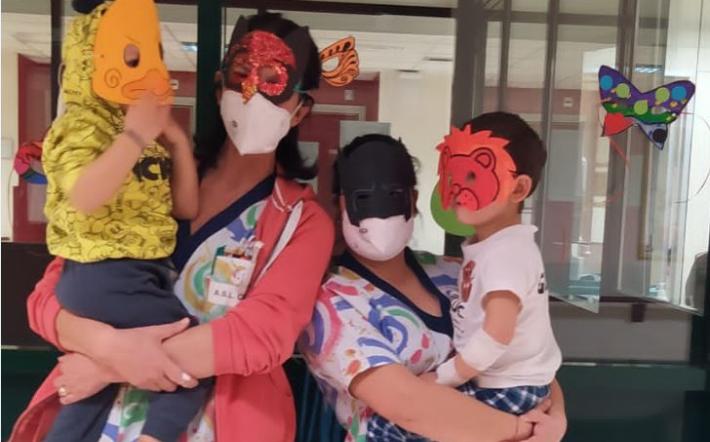 La Pediatria dell’Ospedale di Mondovì si è colorata grazie alle mascherine dei bambini di Piozzo 