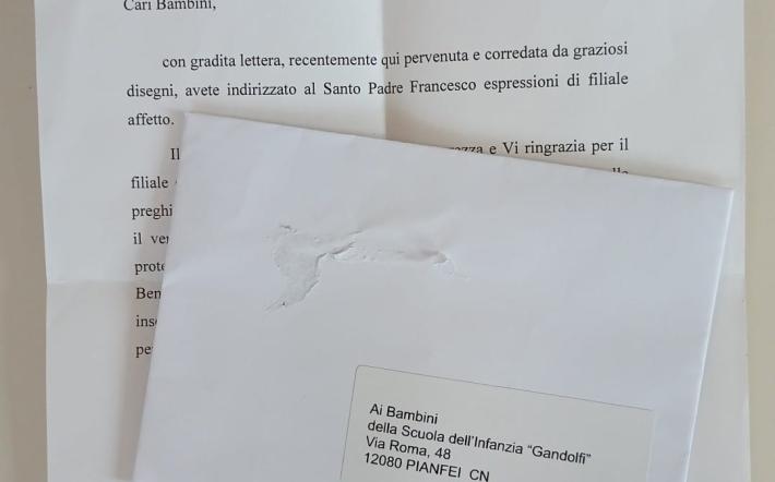 Pianfei: il Papa risponde agli auguri dei bimbi dell’Asilo “Gandolfi”