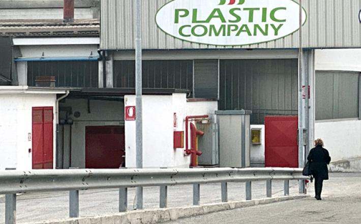 Roccaforte Mondovì: il fallimento della “Plastic company”