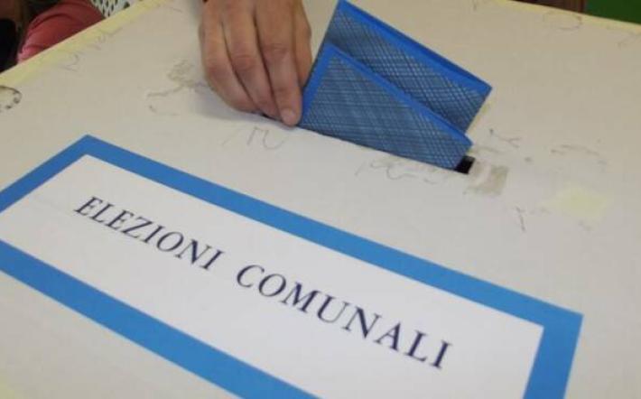 Amministrative: nei Comuni al voto affluenza oltre il 20% a mezzogiorno