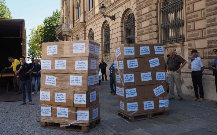 Confartigianato Cuneo: le imprese scendono in piazza contro il “caro bollette”