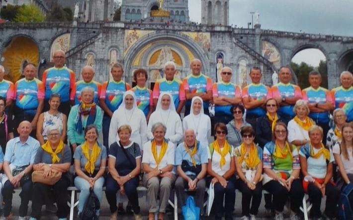 Quasi mille chilometri sui pedali per arrivare a Lourdes