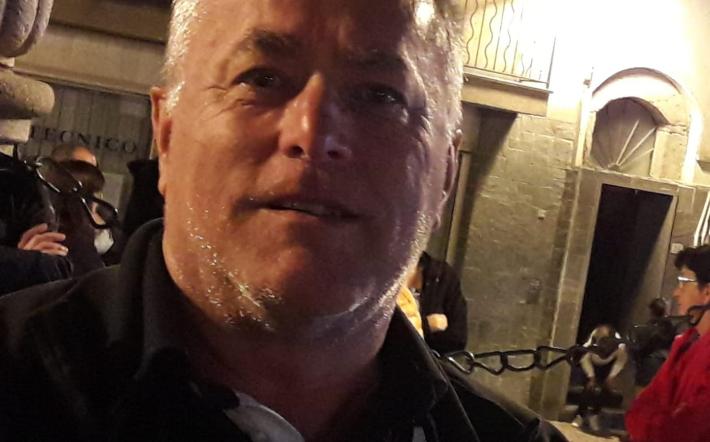 Malore mentre fa il bagno in mare: muore 67enne clavesanese residente a Carrù