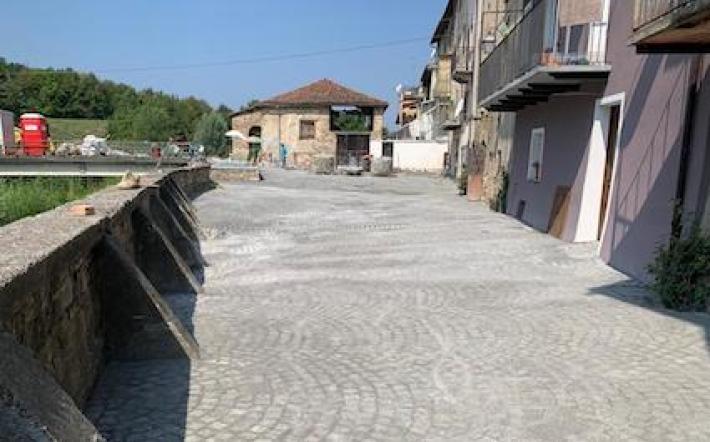 Priero: nuovi lavori, completato l’acciottolato del centro storico