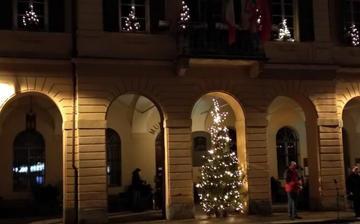 Peveragno non rinuncia alle luminarie: domenica si accende il Natale
