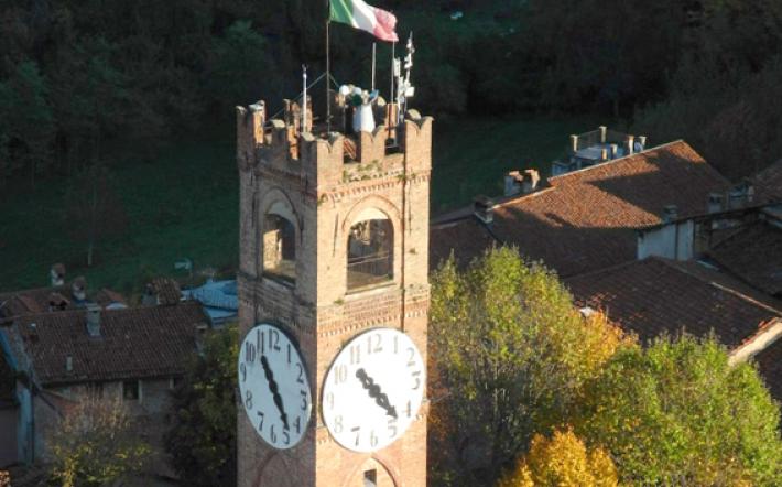 Nuovo anno: Mondovì lo saluta con l’accensione del faro tricolore sulla torre del Belvedere