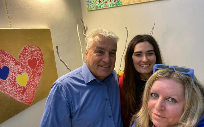 Niella Tanaro: le opere di Marina Denegri colorano il Municipio