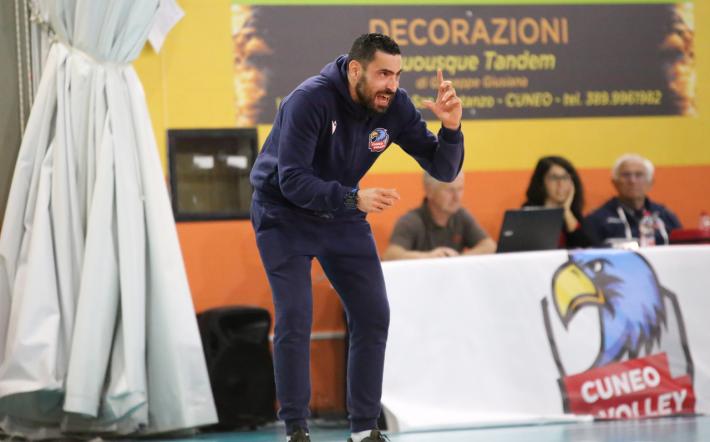 Cuneo Volley: la panchina a Francesco Revelli dopo il divorzio con Giaccardi