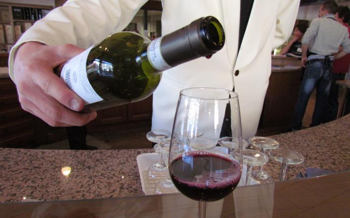 Si brinda a Clavesana, nel weekend c’è la Festa del Vino 
