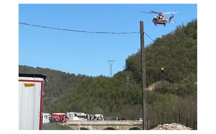 Scontro auto moto sulla statale 28 a Bagnasco. Traffico interrotto e deviato sulla provinciale