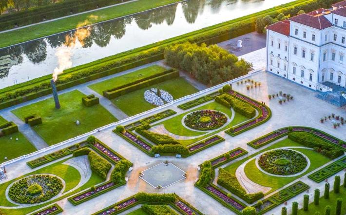Domenica nei giardini della Reggia di Venaria si gioca ai birilli di Farigliano