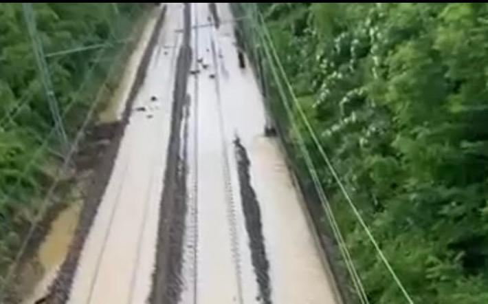 Maltempo: ferrovia interrotta da Fossano a Ceva. Due frazioni allagate a Trinità