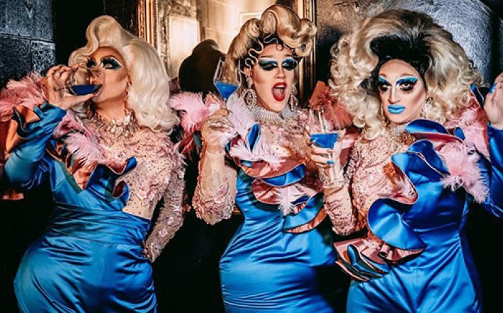 Mondovì e “Doi pass”, terza serata: dalle Drag Queen ai Sixties Graffiti ed il cantautore Leandro