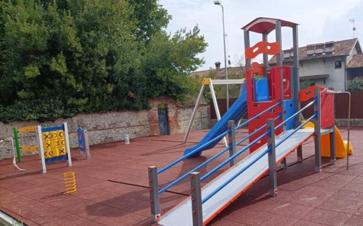 Rocca de’ Baldi: si interviene sulle aree giochi