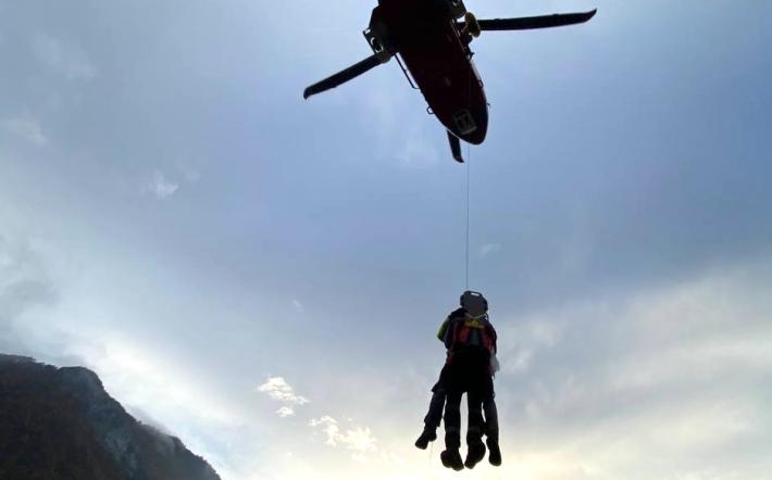 Frabosa Soprana: soccorso cercatore di funghi. Si ferisce al capo, recuperato dal Soccorso Alpino