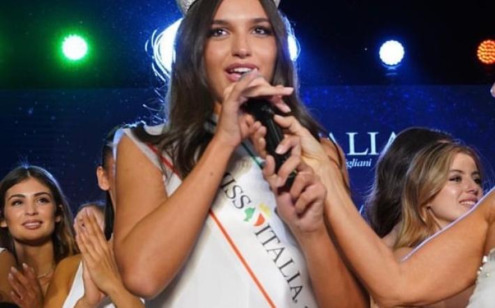 Miss Italia a Frabosa Soprana per ritirare il premio Simpatia 