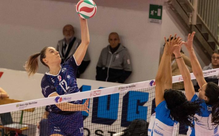 Laura Grigolo affronta il muro di Costa Volpino