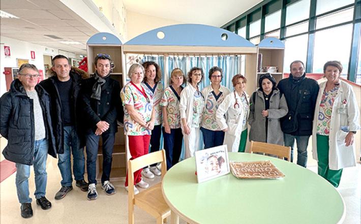 Dolce crostata nel ricordo della piccola Chloe: 800 euro al reparto di Pediatria di Mondovì