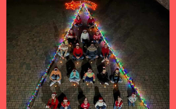 Carrù: la foto dell’Albero dell’Amicizia vince il “Contest di Natale” dell’Oratorio 