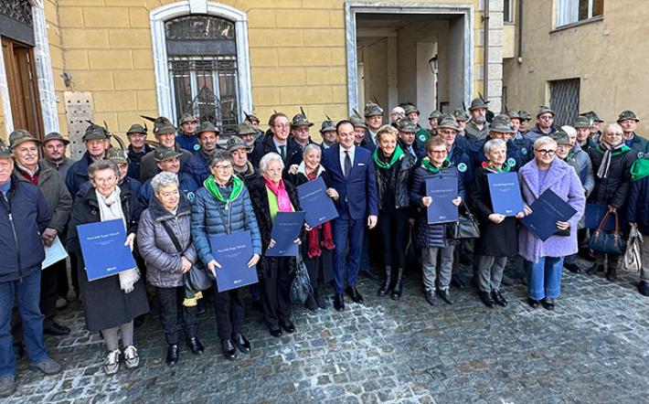 Alpini, madrine e contributi alle associazioni nell’incontro con il presidente Cirio a Mondovì