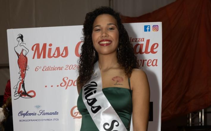 Carnevale di Ivrea: la fariglianese Micaela Vietto vince la fascia di Miss Sor-riso 
