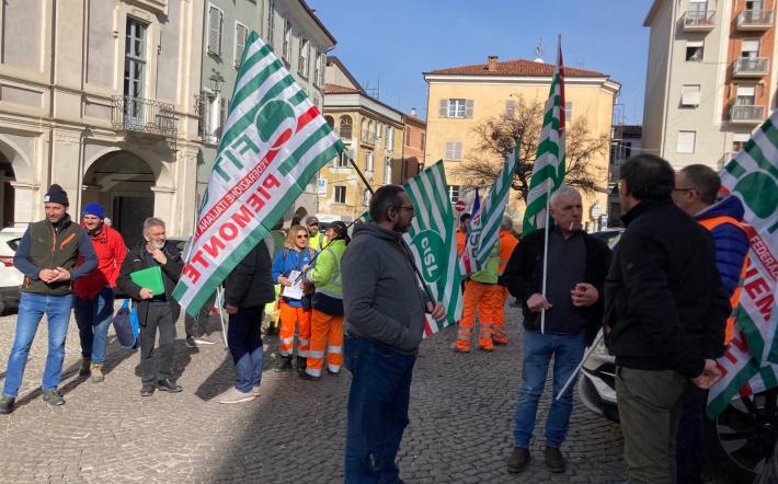 Mondovì: sindacati in piazza per i nuovi contratti di Proteo