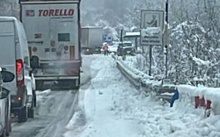 Ceva: nevica, solito problema ai Roccini. Strada bloccata