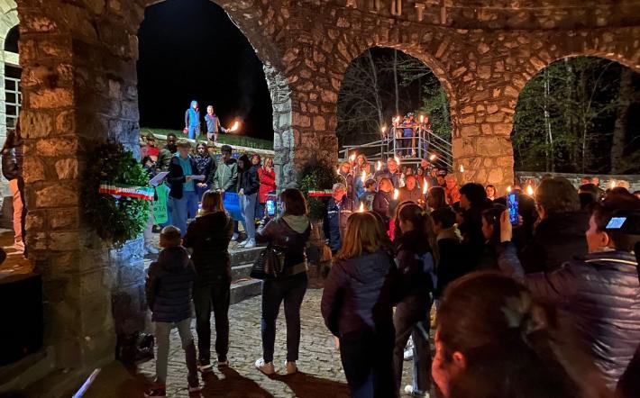 Chiusa Pesio: per il 25 Aprile torna la fiaccolata al Sacrario partigiano