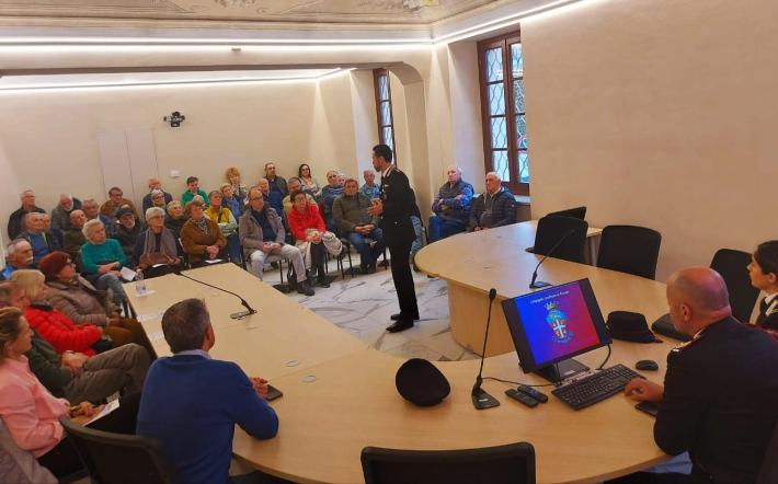 Grande partecipazione all’incontro anti truffe a Magliano