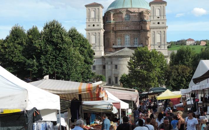 Vicoforte: il Comune chiarisce sulla posa banchi e sui giorni della Fiera del Santuario