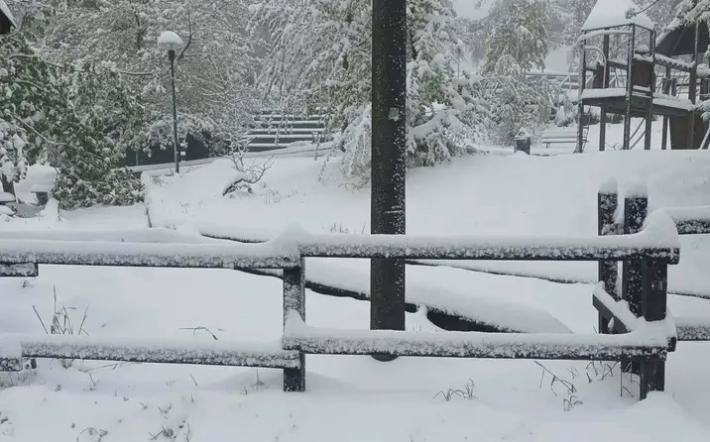 Roburent: l'arrivo della neve "congela" la Festa di Primavera