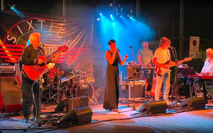 Sixties Graffiti: concerto per finanziare la “pet therapy” nelle Rsa monregalesi. LA PREVENDITA