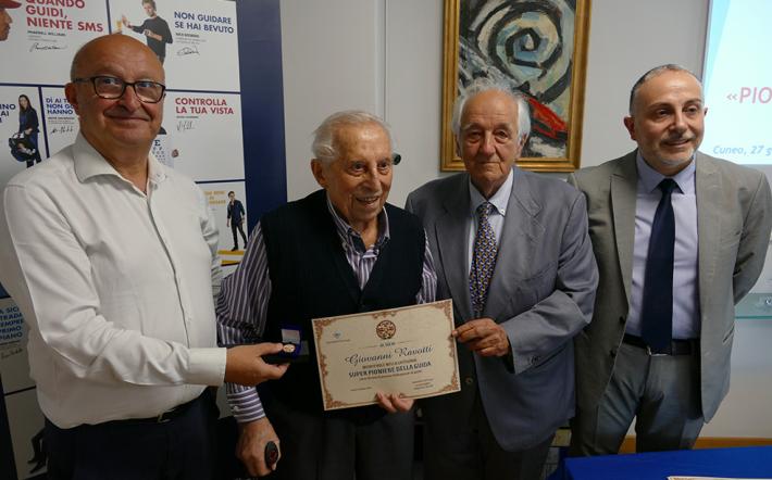 Aci Cuneo, “pionieri” e “super pionieri” della guida: Giovanni Ravotti (di Mondovì) con patente da oltre 70 anni e Giovanni Raschieri (di Vicoforte)