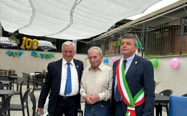 Dogliani: l’ex vicesindaco Cesare Canis ha compiuto 100 anni