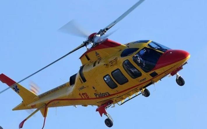 Garessio: auto finisce nella scarpata. Due feriti