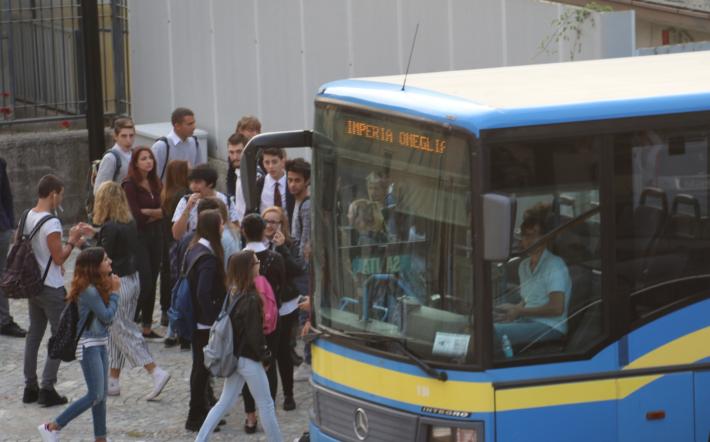 Settimana corta: cambia la viabilità vicino ai plessi scolastici