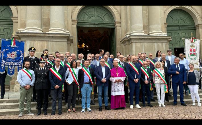 Natività di Maria, il vescovo ammonisce i sindaci: «Dopo le elezioni spaccature e ferite, mi auguro che il clima di divisione sia presto superato»