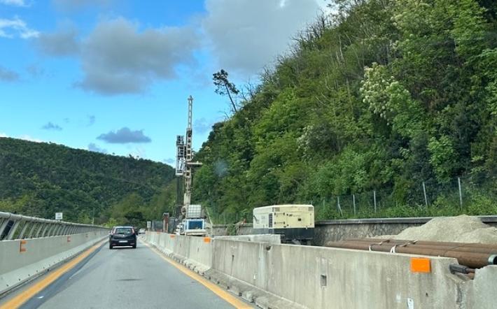 Maltempo nella "Granda": notte senza particolari problemi, frana (senza conseguenze) sulla carreggiata A6