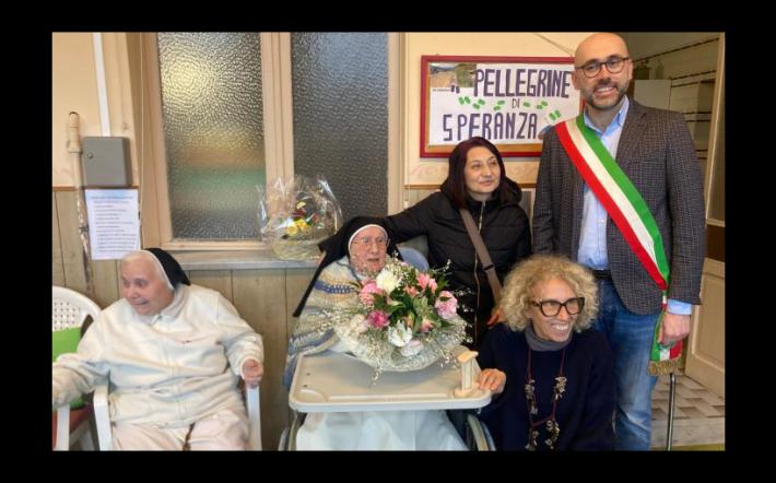 Carassone festeggia i 100 anni di Suor Anna Luisa