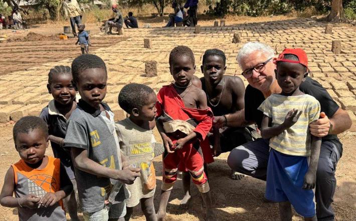 Farigliano, Carlo Borra è tornato dalla Guinea-Bissau: «Dopo la luce, a Bambadinca vogliamo portare l’acqua»