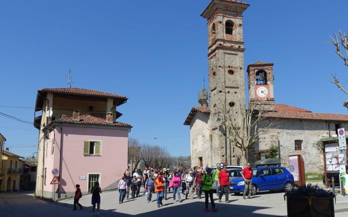 Niella Tanaro: cento partecipanti alla camminata “Attività fisica, arte e ambiente”