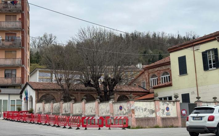 San Michele: transennato anche dall’esterno il muraglione dell’Asilo